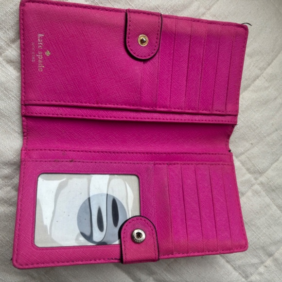 Pink wallet - Picture 3 of 4